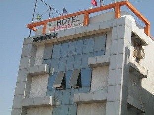 Отель Angan Residency Ахмедабад Экстерьер фото